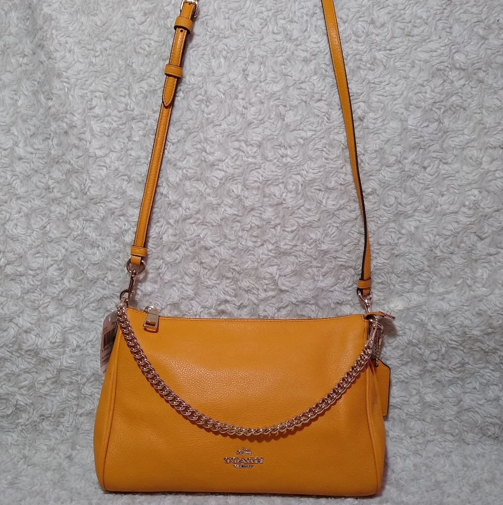 **SOLD** Coach Pebble Leather Carrie Crossbody Bag - Picture 2 of 8